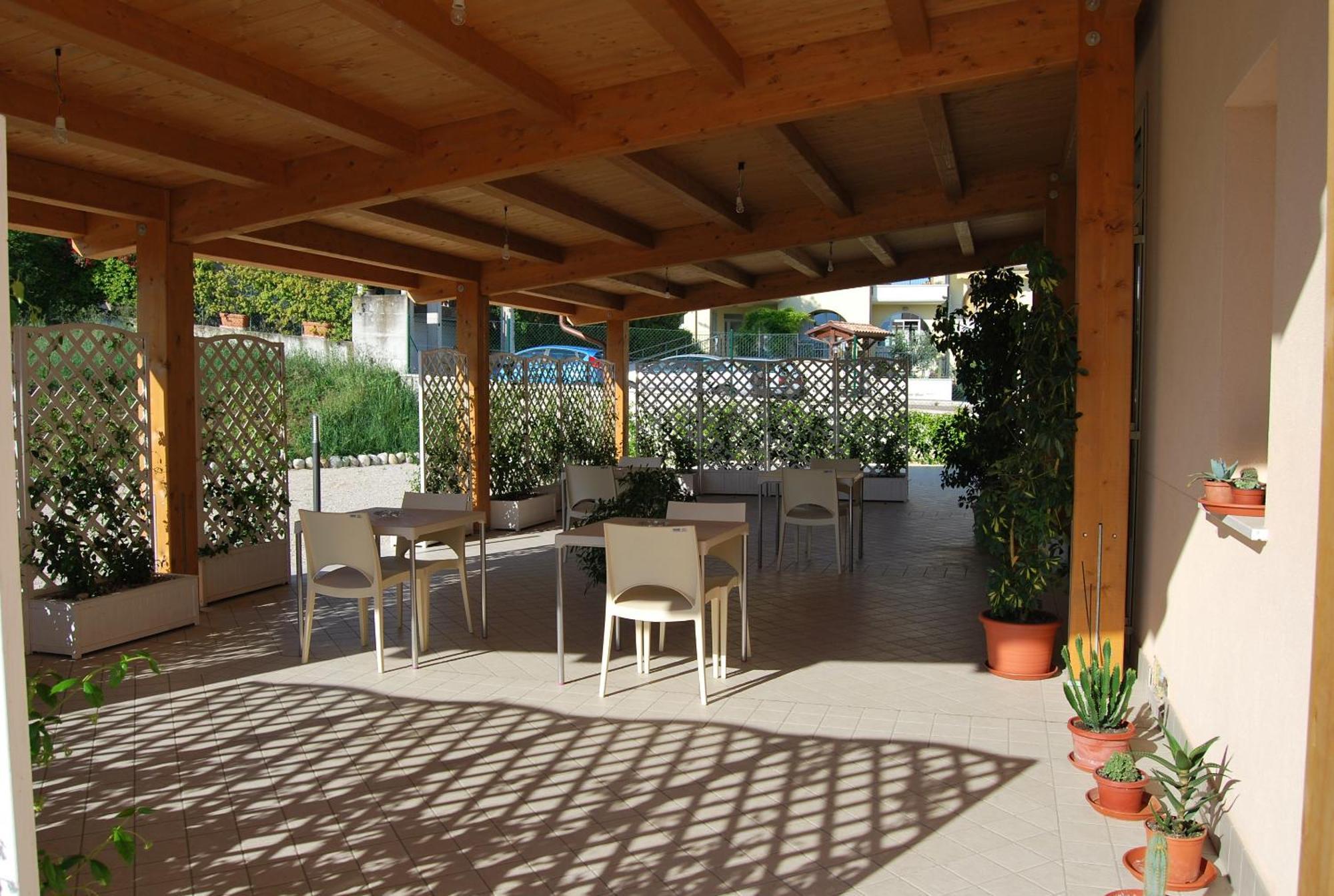 Hotel Europa Nereto Bagian luar foto